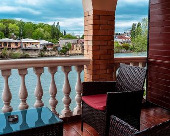 Sanapiro Hotel - Kutaisi - Balcón