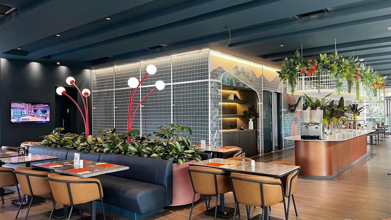 Ibis Medellin