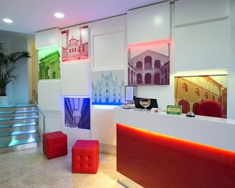 Hotel Milano Navigli - Milan - Front desk