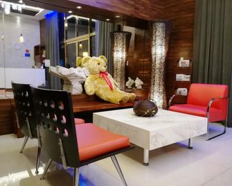 Golden Hot Spring Hotel - Taipei City