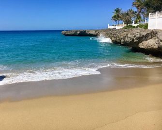 Coral Blanco Hotel - Sosúa - Beach