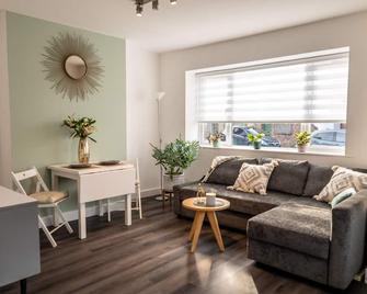 Cosy apartment - Newark-on-Trent - Living room
