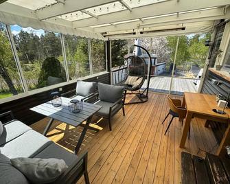 Holiday villa 'Oskarshamn' with sauna - Oskarshamn - Balcony