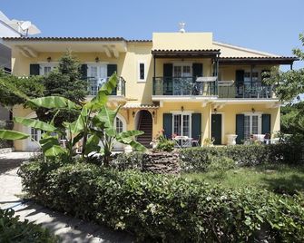 Andreas Pool Complex - Kassiopi - Budynek