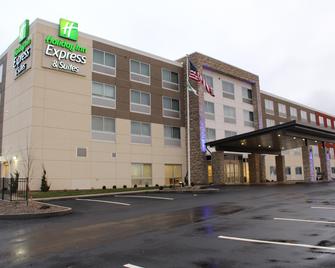 Holiday Inn Express & Suites Marietta - Marietta - Edificio