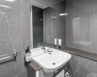 Adamton Country House Hotel - Прествік