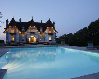 Manoir de Benerville et Spa - Deauville - Piscina