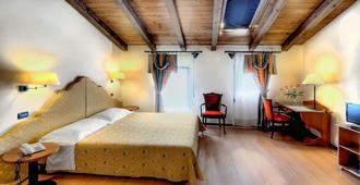 Antica Locanda Il Sole - Castel Maggiore - Bedroom
