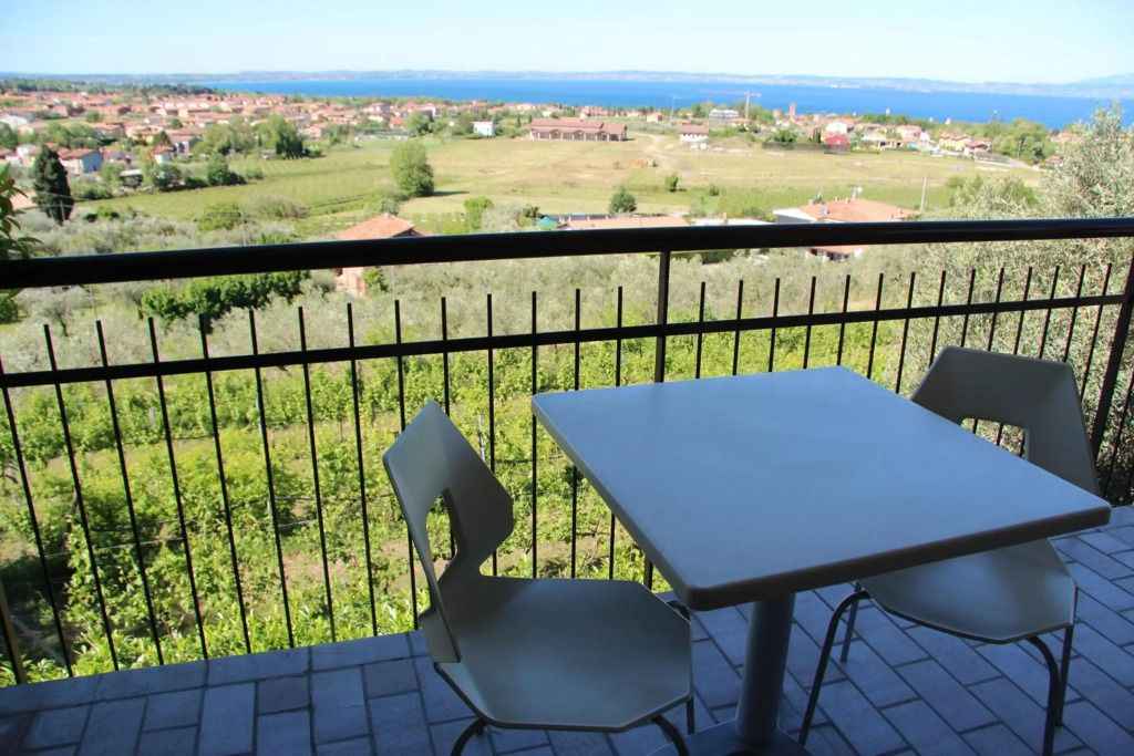 Hotel Castello S. Antonio - לאציזה - מרפסת