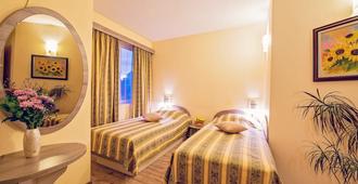 Hotel Color - Varna - Bedroom