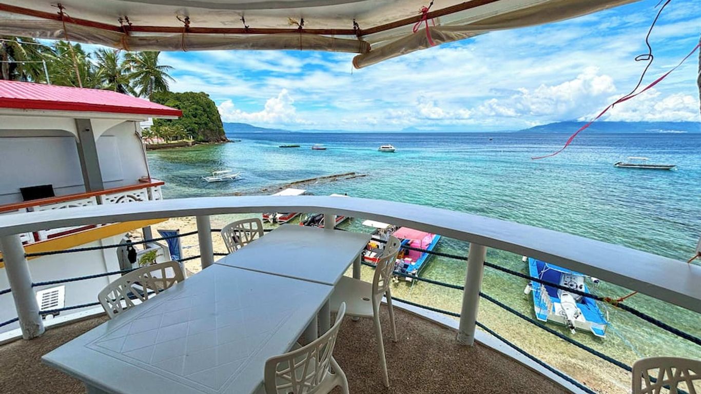 Arkipelago Divers and Beach Resort