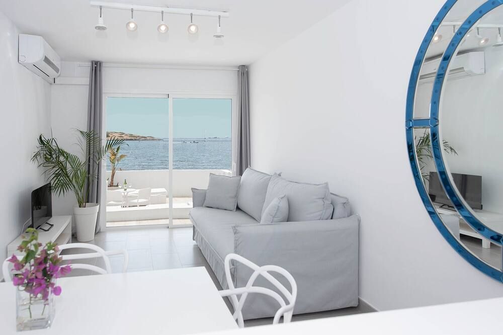 Enkala Apartamentos - Ibiza - Living room
