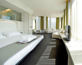 Mercure Nerocubo Rovereto - Rovereto - Спальня