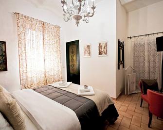 La Casa Dei Carrai - Pitigliano - Camera da letto