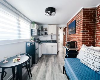 Private Guest house with Parking and Wi-Fi in a Central Location - Richmond - Kitchen