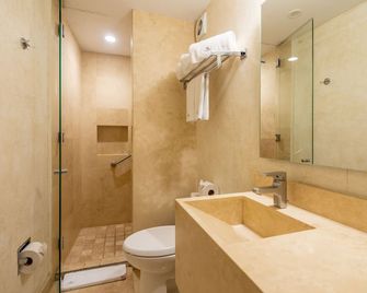 Hotel Madero - Santiago de Querétaro - Baño