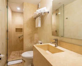 Hotel Madero - קרטארו - חדר רחצה