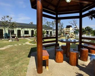 Lanhai Inn - Hengchun Township - Patio