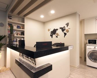 OYO Hostel Myeongdong 1 - Seul - Reception