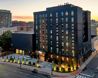 The Lloyd Stamford, Tapestry Collection by Hilton - Stamford - Building