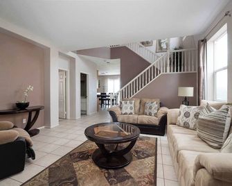 Perfect Family Home w/ Private Outdoor Space! - Σαν Ντιέγκο - Σαλόνι