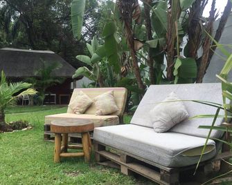 John's Place - Lusaka - Patio