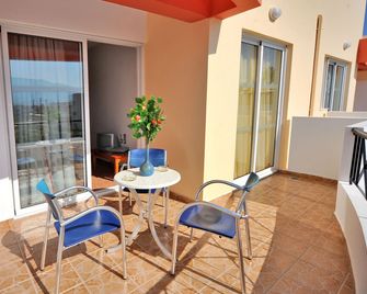 Pelopas Resort - Tigaki - Balcón