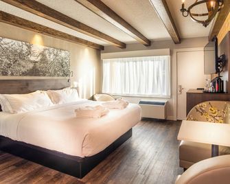 Old Orchard Inn - Wolfville