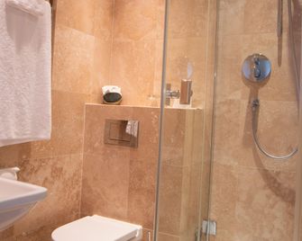 Chirnside Hall Hotel - Duns - Koupelna