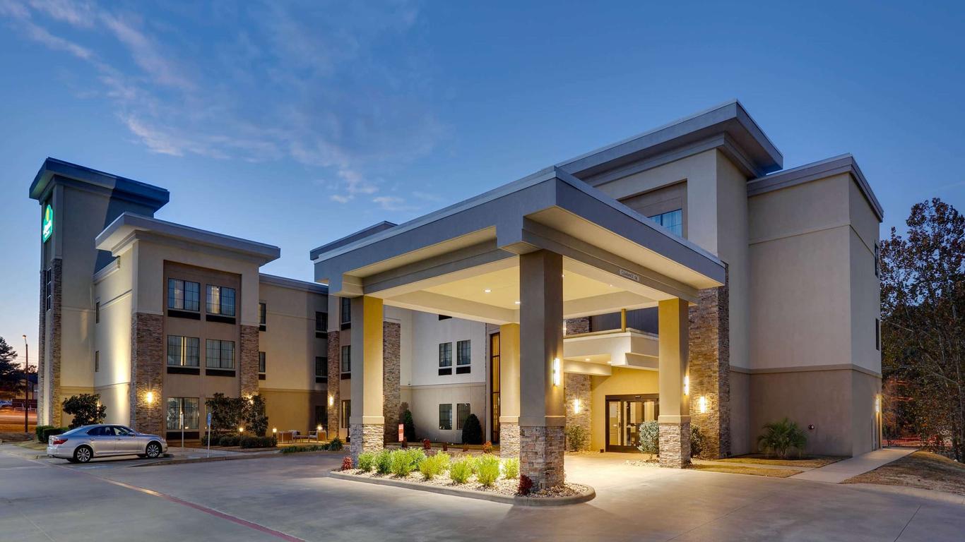 La Quinta Inn & Suites by Wyndham Tyler - University Area