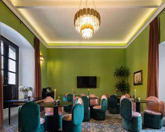 Holt Hotel De Mi Independencia King Room - Oaxaca - Oleskelutila