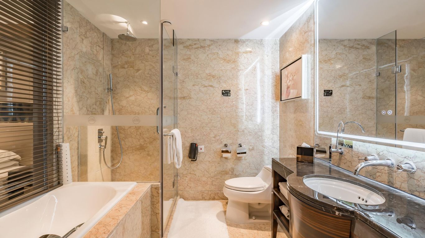 ليك فيو هوتل