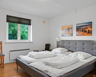 One-Bedroom Holiday Home In Ribe - Ribe - Bedroom