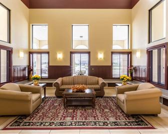 Rodeway Inn - Norfolk - Lobby