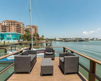 Sun Harbor Unit 1 - Weekly Rental - Clearwater - Balcony