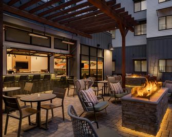 SpringHill Suites by Marriott San Luis Obispo - San Luis Obispo - Bar