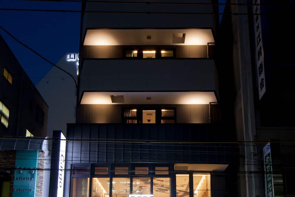 هوتل كارغو شينسايباشي