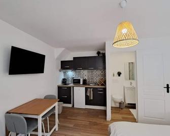 Naples - Studio centre-ville - Reims - Kitchen