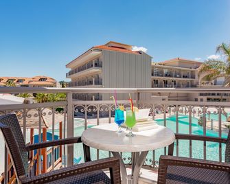 Tsilivi Beach Hotel - זאקינתוס (עיר) - מרפסת