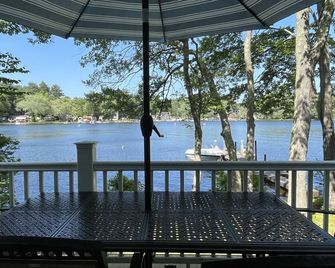 Sunset View Lake Front Home Rental - Sutton - Balcón