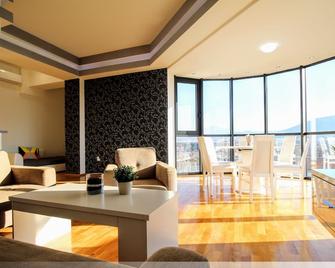 Luxury Skopje Apartments - סקופיה - סלון