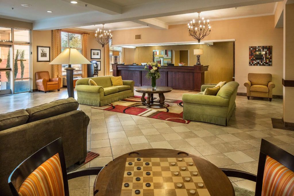 DoubleTree by Hilton Olympia - Olympia - Salónek