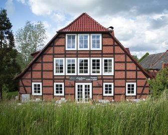 란트하우스 엘베플레어 베이 도미츠 - 드미츠 - 건물