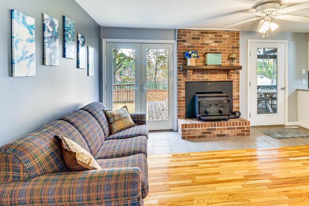 Fall Cove Mornings & Fireside Nights in St Inigoes