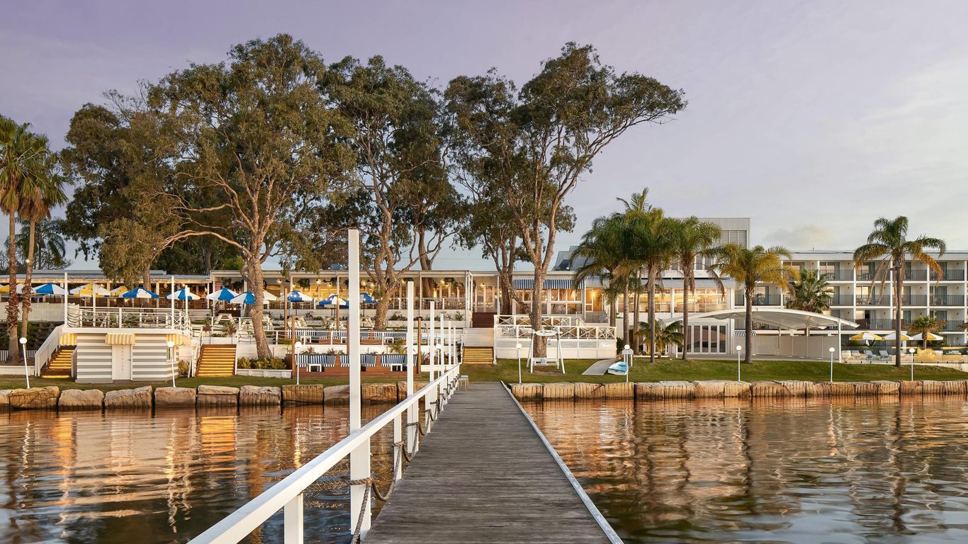 The Beachcomber Hotel & Resort, an Ascend Collection Resort