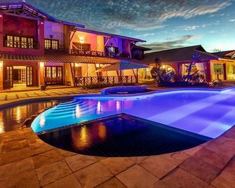 Bruno Marambaia Charme Hotel - Beberibe - Pool