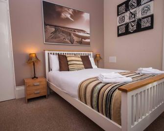 سومرتون لودج هوتل - شانكلن - غرفة نوم