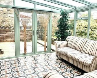 Coniston Green Holiday Home - Wetherby - Living room