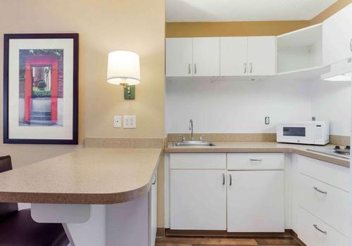 Extended Stay America Suites - Houston - Galleria - Uptown from $61. Houston  Hotel Deals & Reviews - KAYAK