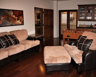 Your Home Away From Home - Tucson - Huiskamer